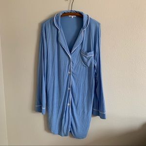 Marigot Blue and White Pajama Long Nightshirt sz L